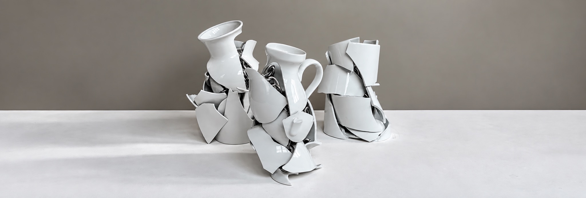 Tre sculture ceramiche frammentate di Alberto Gianfreda